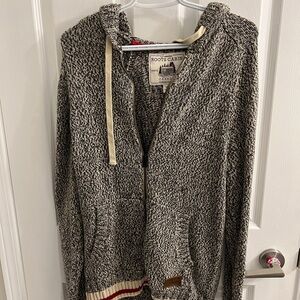 Roots cabin Black and White Knit Hoodie